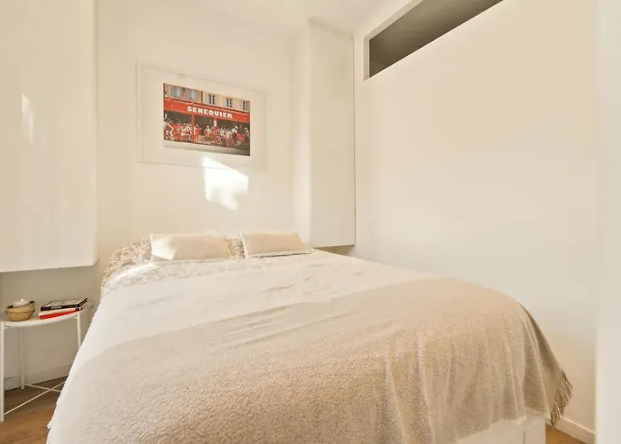 Tropez High Standing 2 *