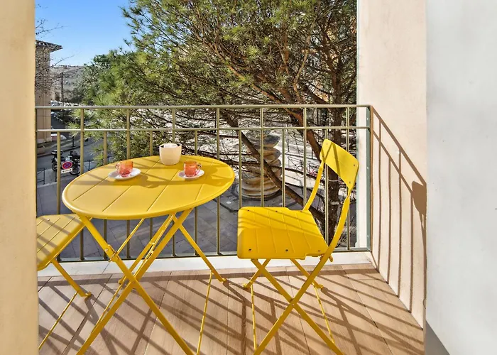 Tropez High Standing 2 *